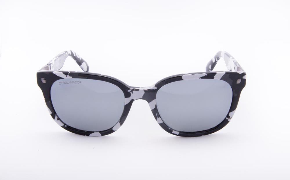 Dsquared-frontal0